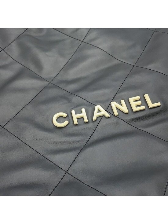 Chanel Backpack 22 Large Leather Black main image 10